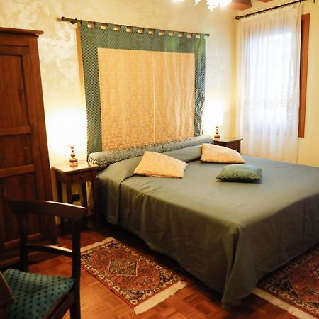 Appartamento San Marco Frezzaria Венеция Экстерьер фото