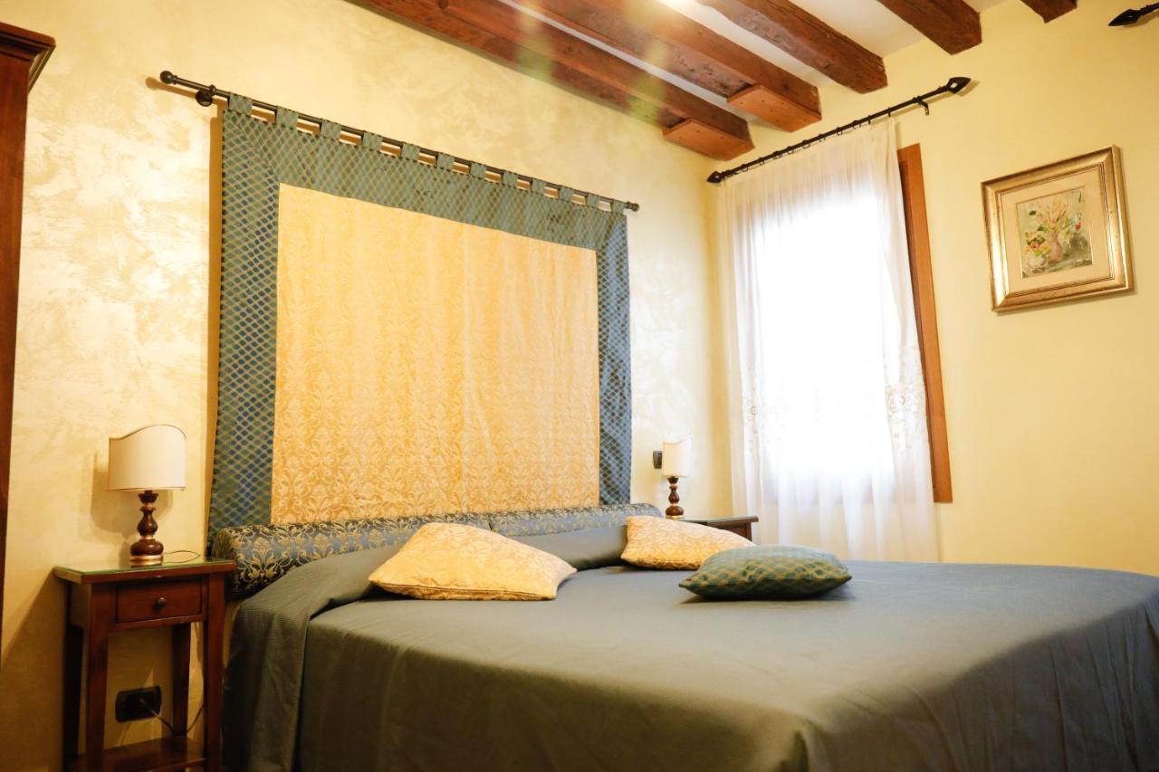 Appartamento San Marco Frezzaria Венеция Экстерьер фото